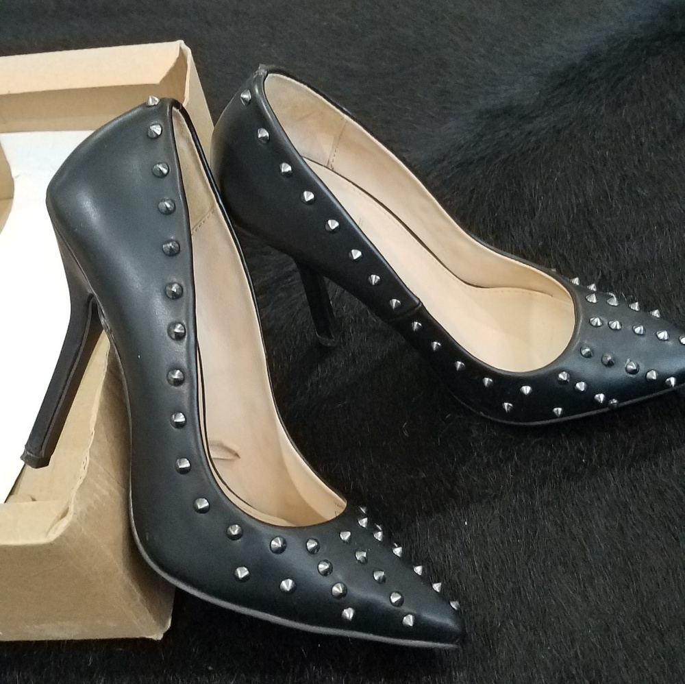 Zara Trafaluc studded heels size 6